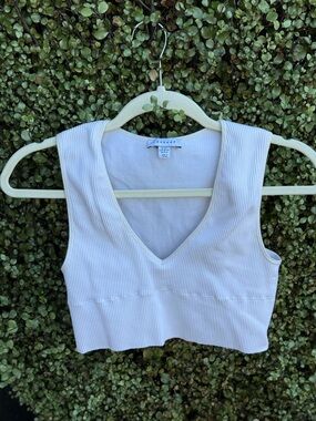 Topshop White Ribbed V-Neck Crop Tank